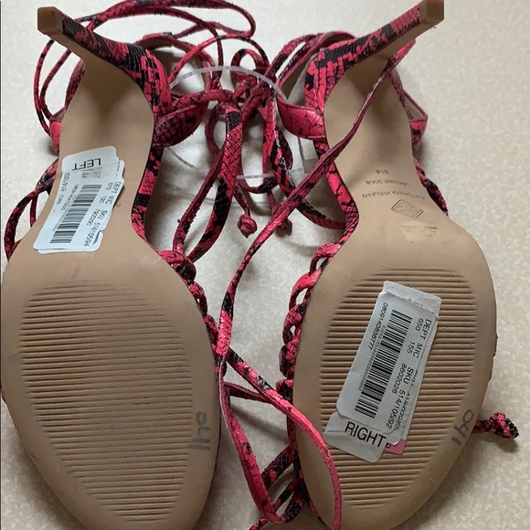 NWT Antonio Melani Valyn Snake Print Lace Up Heel - Picture 9 of 10